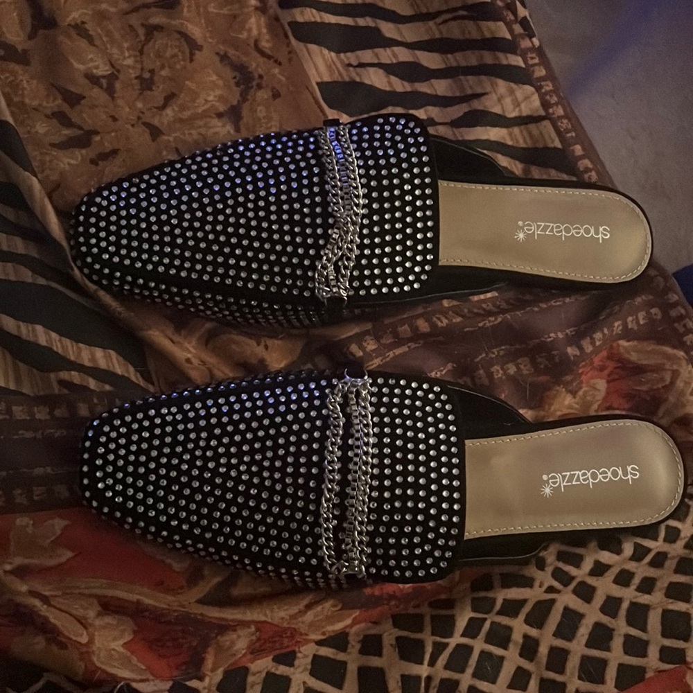 BRAND NEW Backless flats
